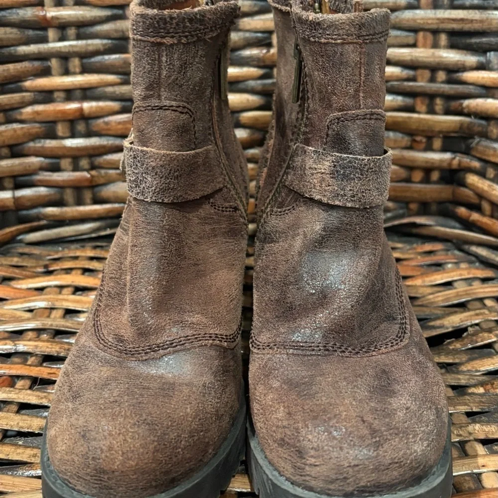 Lucky Brand Dark Brown Ankle Booties with Buckle Block Heel size 7.5